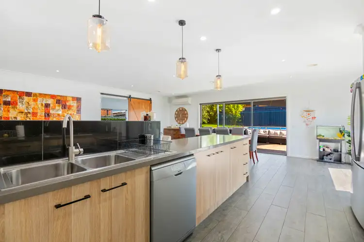 Fifth view of Homely house listing, 25 Dianella Place, Bairnsdale VIC 3875