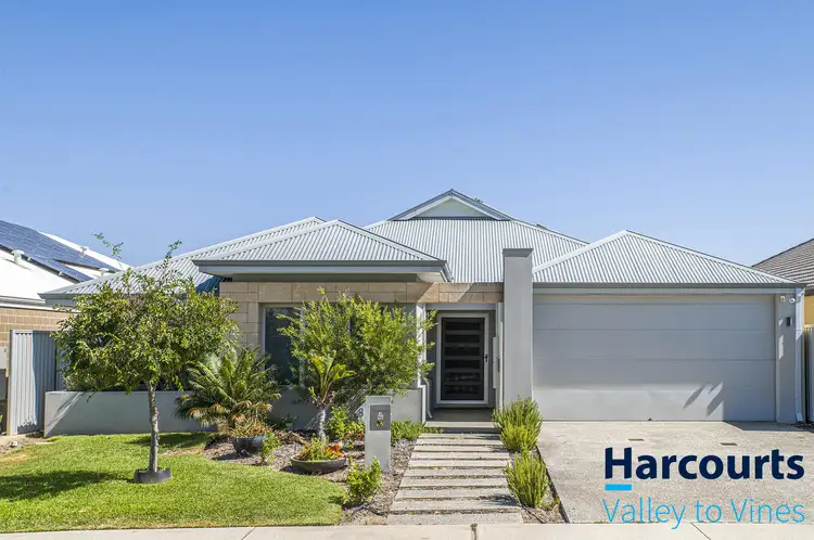 8 Lakefield Drive, Brabham WA 6055