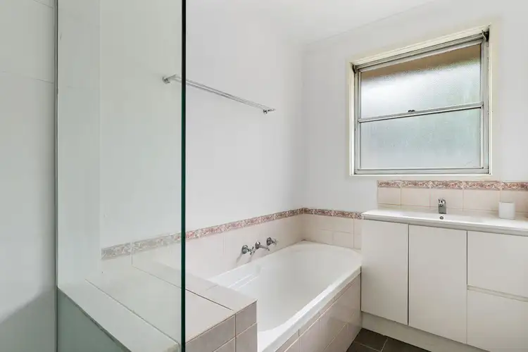 Fifth view of Homely house listing, 6 Quadrant Court, Hastings VIC 3915