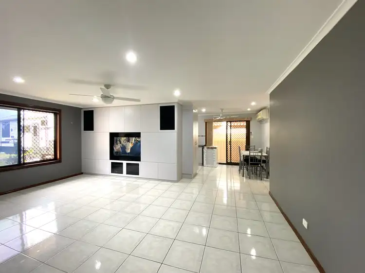 11 Stewart Parade, Ashmore QLD 4214