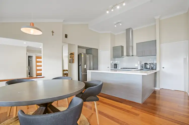 48 Dean Road, Bateman WA 6150