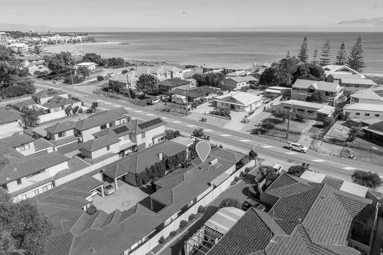 2/99 Ormsby Terrace, Mandurah WA 6210