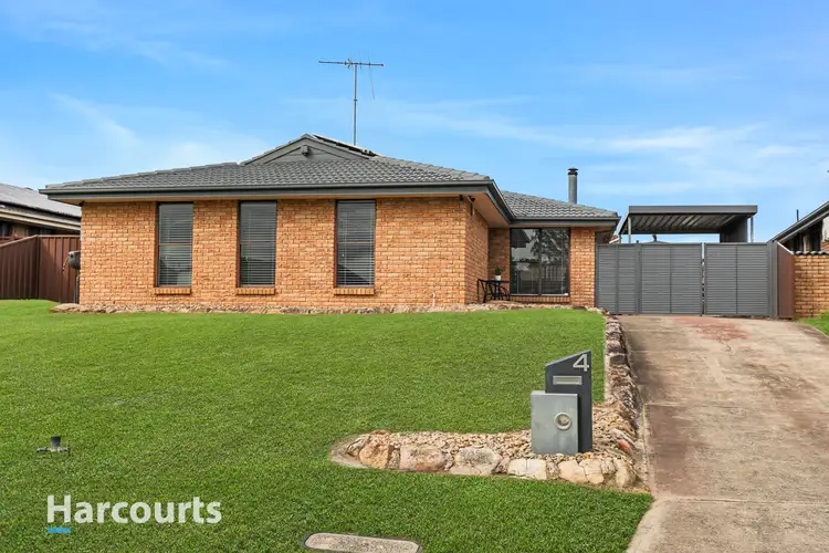 4 Grimmett Court, St Clair NSW 2759