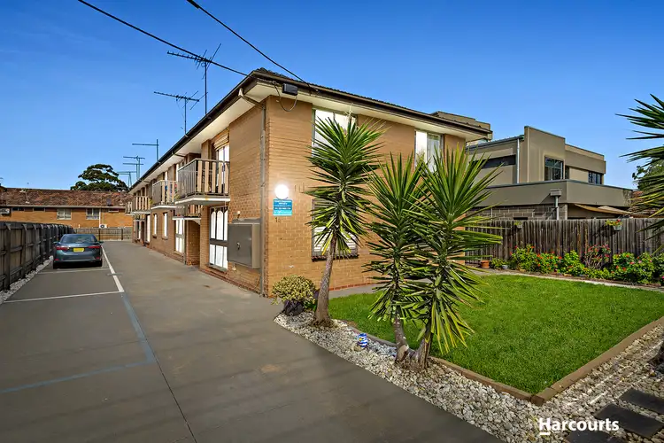 15 Beaumont Parade