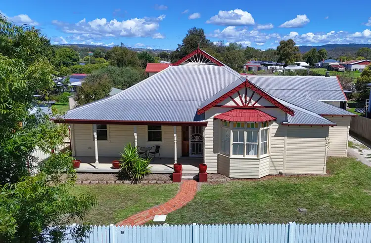 55 Molesworth Street, Tenterfield NSW 2372