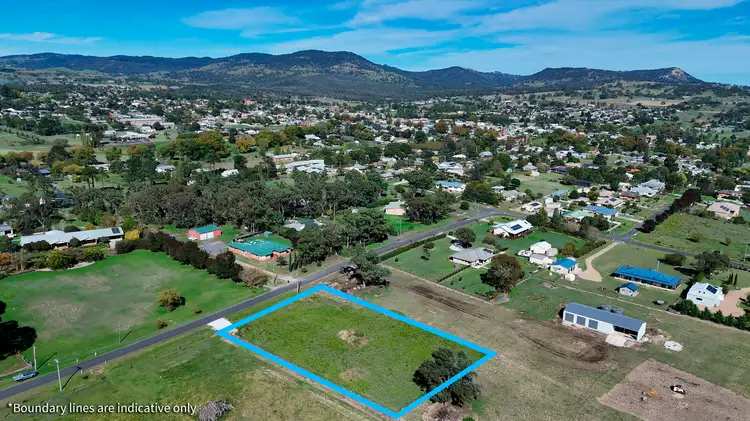 11 Aldershot Road, Tenterfield NSW 2372
