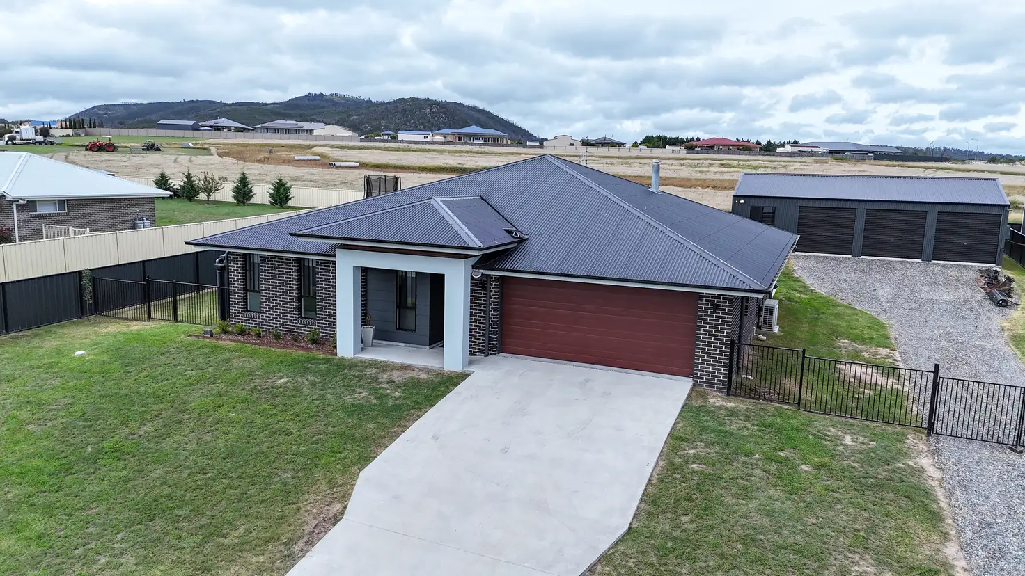 Main view of Homely house listing, 10 Parkes Drive, Tenterfield NSW 2372