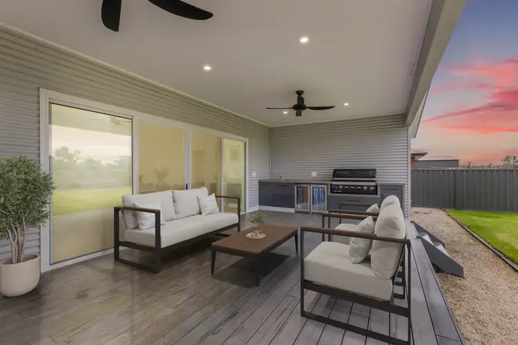 16 Armstrong Drive, Barham NSW 2732