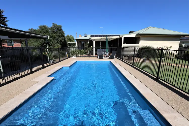 27 Queen Street, Cootamundra NSW 2590