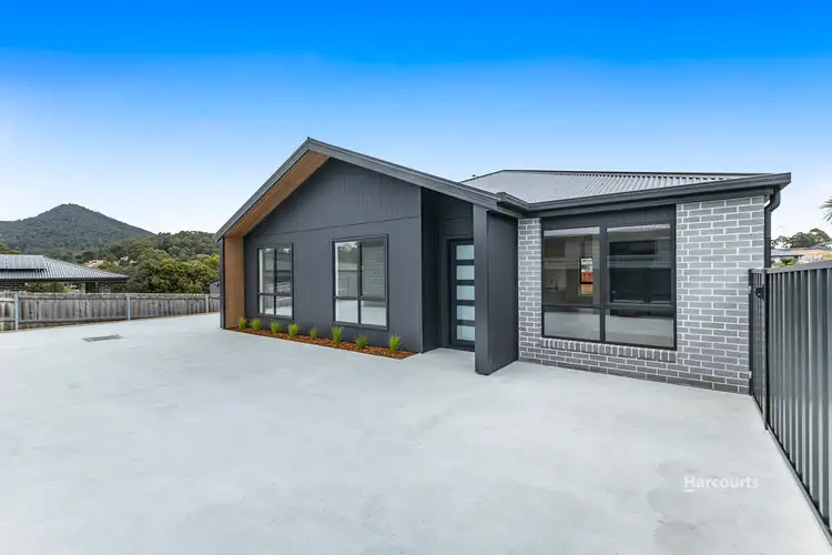 2/18 Berkshire Parade, Penguin TAS 7316