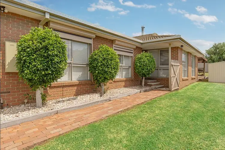 11 Manna Court, Meadow Heights VIC 3048