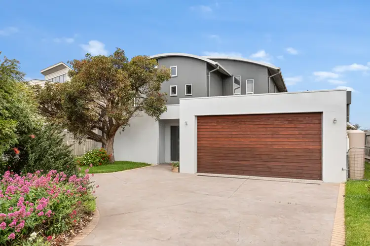60 Warranqite Crescent, Hastings VIC 3915