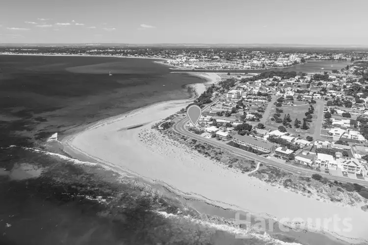 20B Halls Head Parade, Halls Head WA 6210