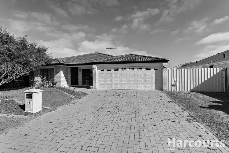 182 Peelwood Parade, Halls Head WA 6210