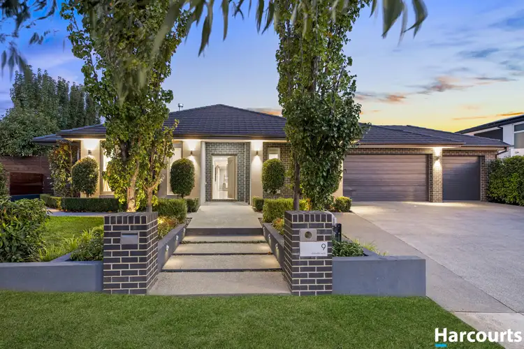 9 Dianella Way