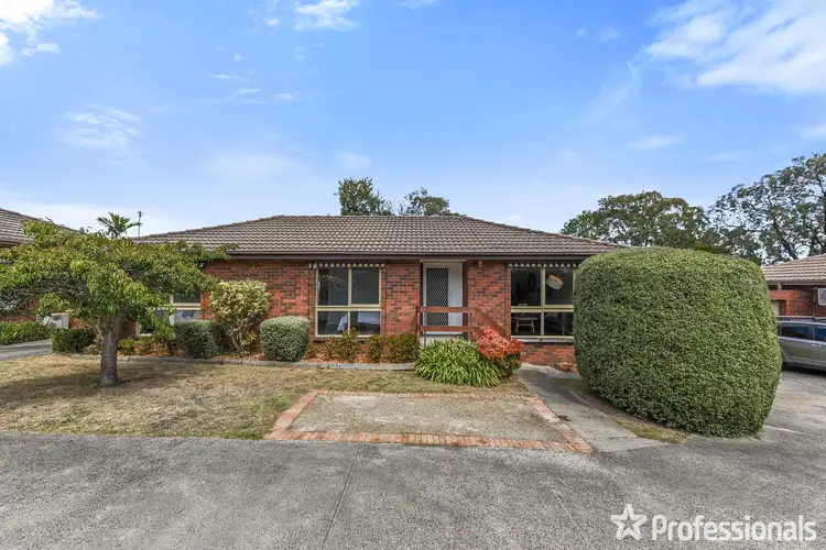 18 Hutton Avenue