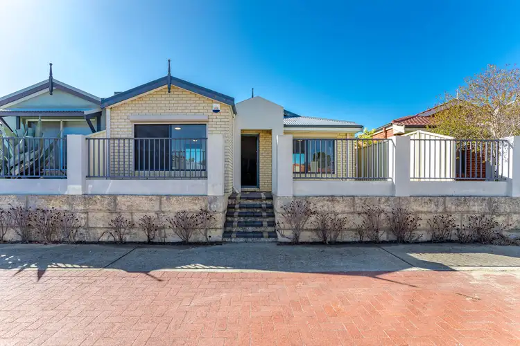 Second view of Homely house listing, 4/1 Jardine Street, Success WA 6164