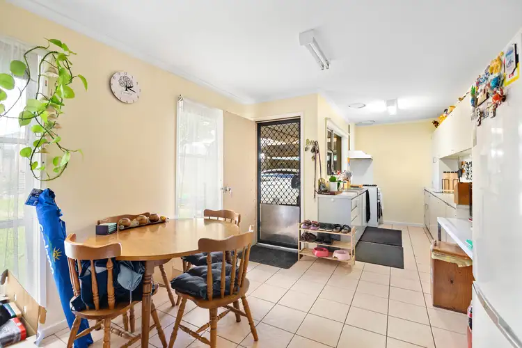 Seventh view of Homely house listing, 9 Norton Court, East Bairnsdale VIC 3875