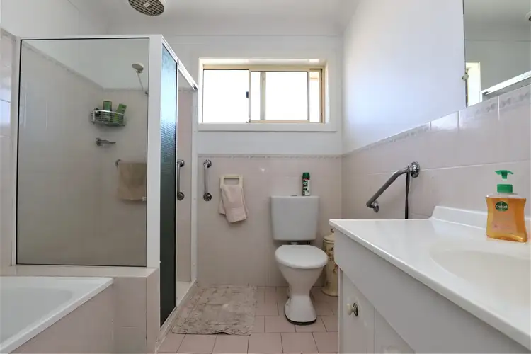 Fifth view of Homely unit listing, 3/340 Parker Street, Cootamundra NSW 2590