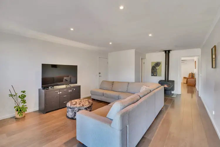 Fifth view of Homely house listing, 24 Bellview Court, Mansfield VIC 3722