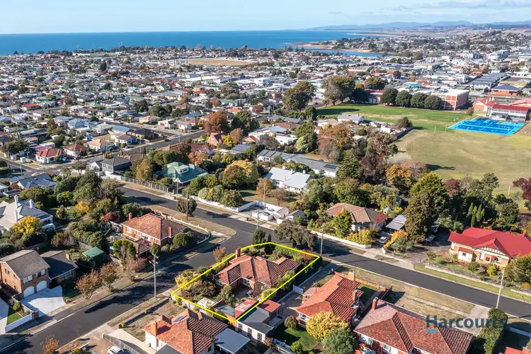 17 Ronald Street, Devonport TAS 7310