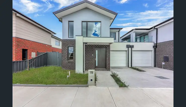 72 Dawnview Crescent, Roxburgh Park VIC 3064