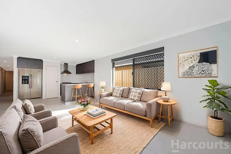 Second view of Homely house listing, 8 Vamoose Way, Meadow Springs WA 6210