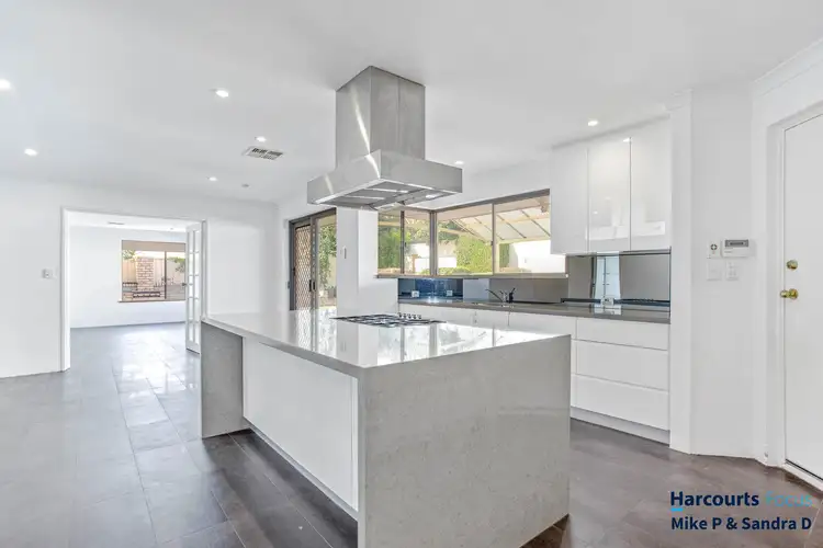 Sixth view of Homely house listing, 2 Athel Court, Leeming WA 6149