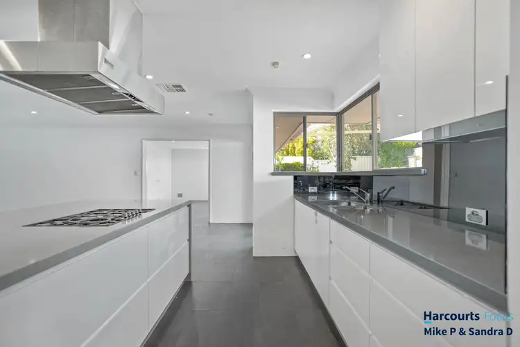 Seventh view of Homely house listing, 2 Athel Court, Leeming WA 6149