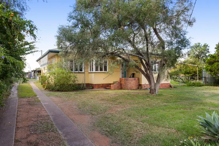 24 Stanley Street, Oakey QLD 4401