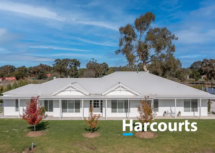 54 Wonga Park Drive, Waldara VIC 3678
