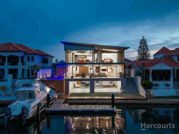 4 Finistere Island Retreat, Halls Head WA 6210
