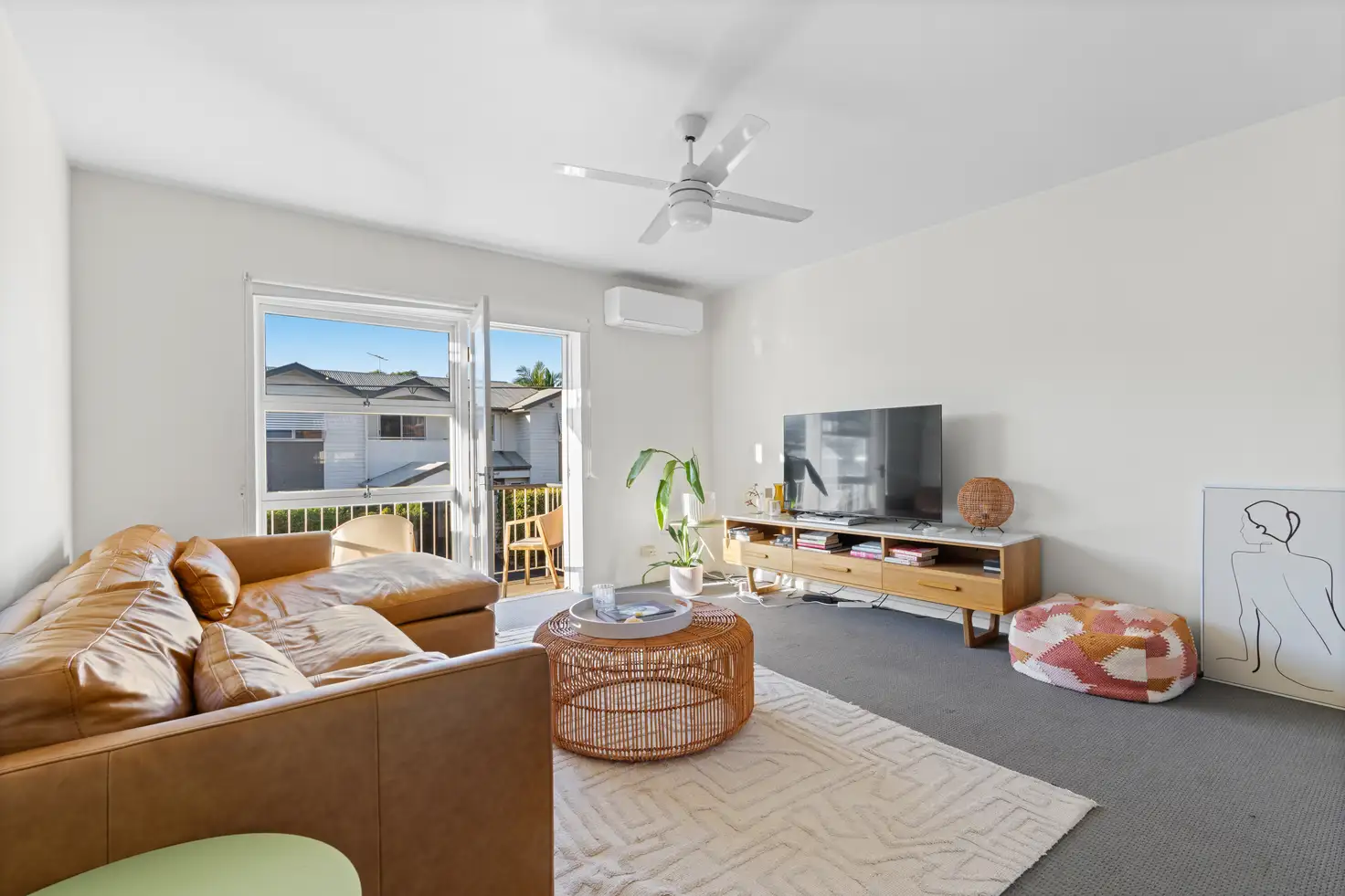 Main view of Homely unit listing, 2/8 Gregory Street, Clayfield QLD 4011