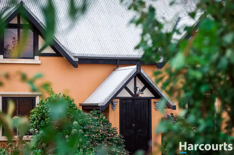 213 Main Street, Sheffield TAS 7306