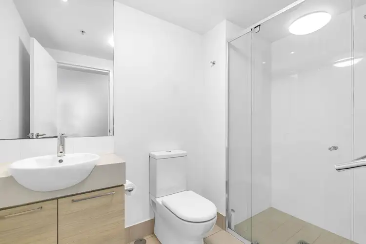 Fourth view of Homely unit listing, 10313/8 Harbour Road, Hamilton QLD 4007