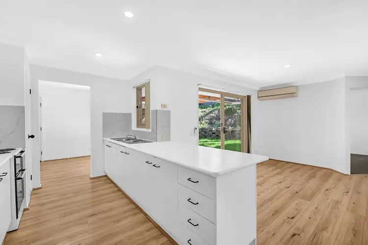 21 Floyd Court, Parkwood QLD 4214
