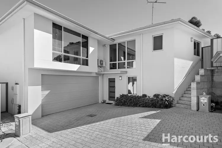Main view of Homely house listing, 2 Tralee Place, Meadow Springs WA 6210