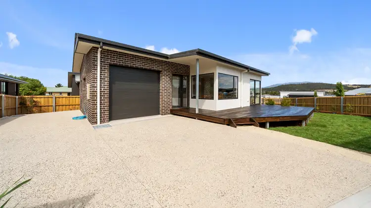 1/4 Highgrove Road, Rokeby TAS 7019