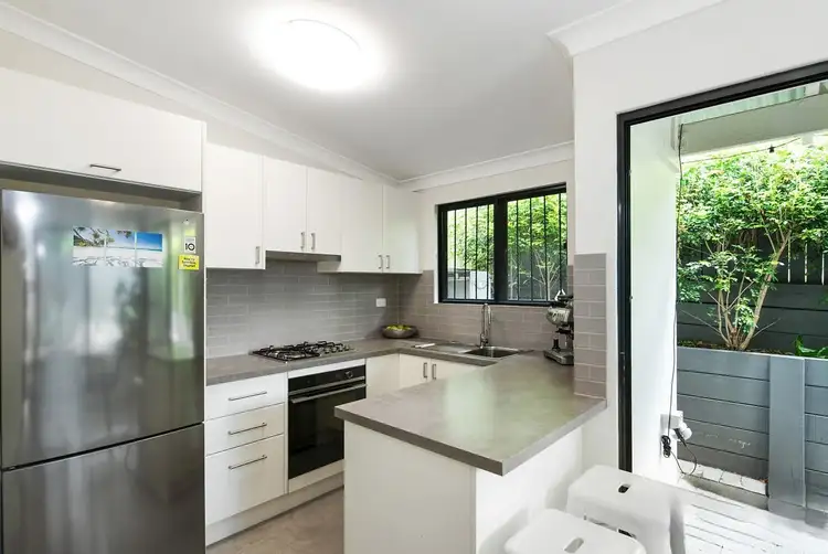 Fourth view of Homely house listing, 10/74 Kent Street, New Farm QLD 4005