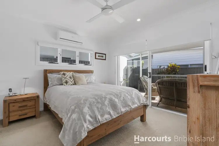19/2 Spinnaker Drive, Sandstone Point QLD 4511