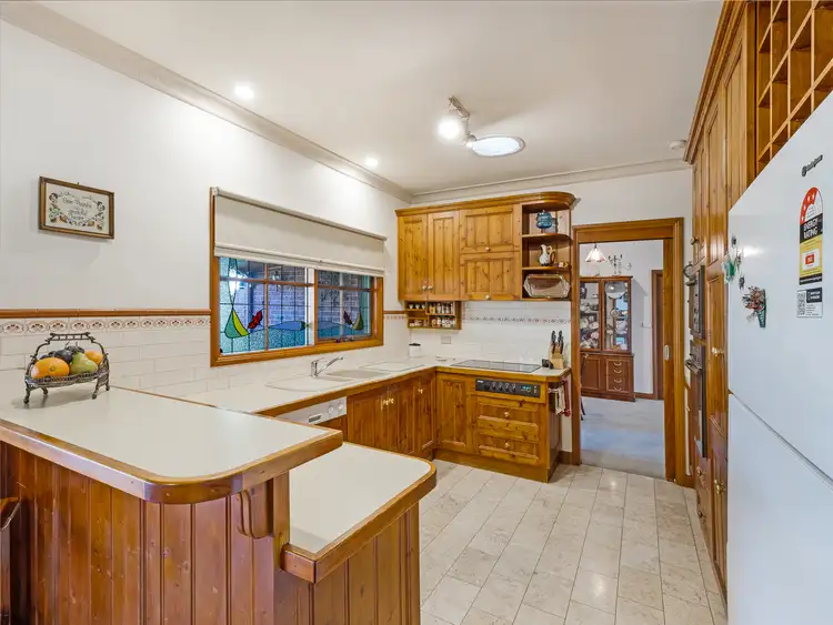 Second view of Homely house listing, 2 Billabong Drive, Wangaratta VIC 3677