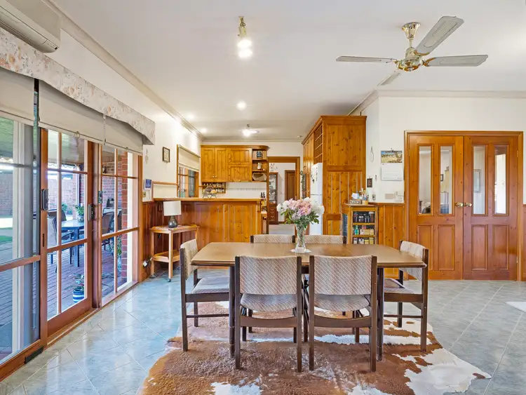 Fifth view of Homely house listing, 2 Billabong Drive, Wangaratta VIC 3677