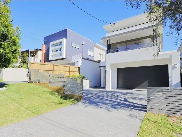 15 Windemere Avenue, Morningside QLD 4170