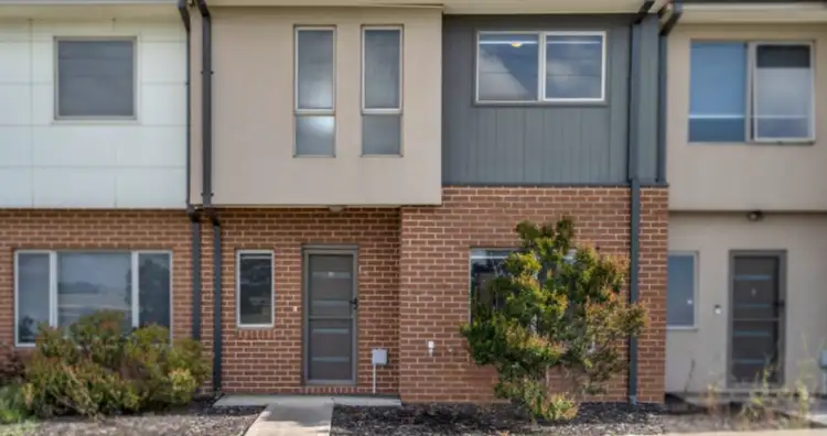 6/64 Escapade Boulevard, Craigieburn VIC 3064