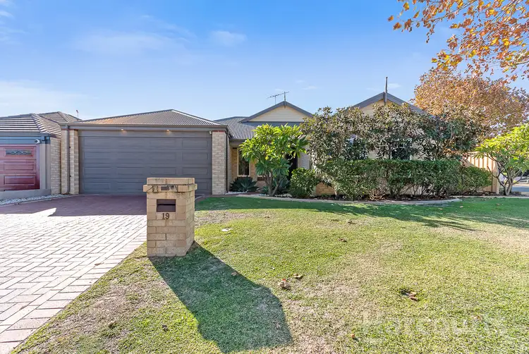 19 Bonannella Entrance, Sinagra WA 6065