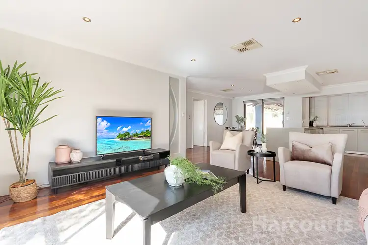 Fifth view of Homely house listing, 4 Logue Court, Heathridge WA 6027