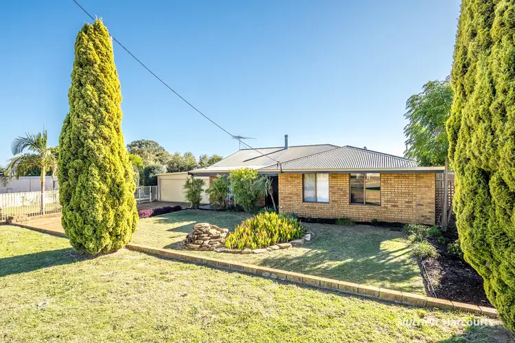 2 Old Mooliabeenee Road, Gingin WA 6503