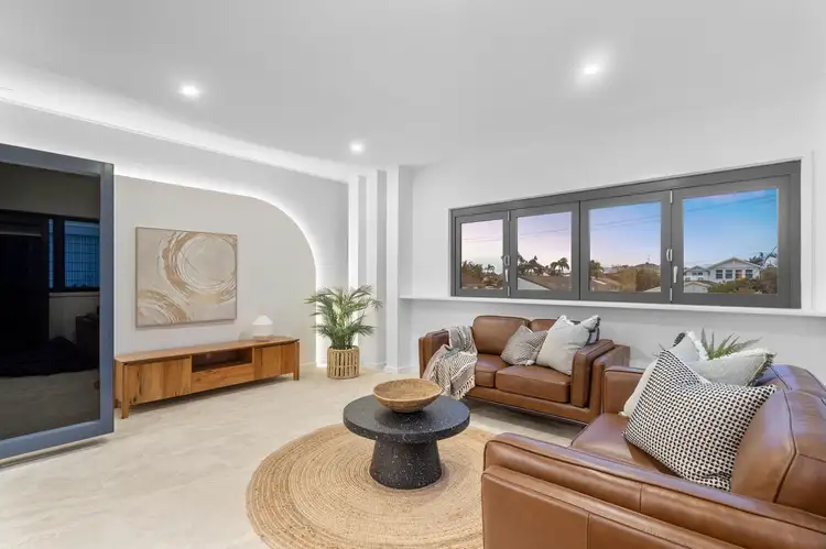 Third view of Homely semi-detached listing, 1/6 Banksia Broadway, Burleigh Heads QLD 4220