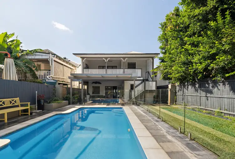 16 Hopetoun Street, Ascot QLD 4007