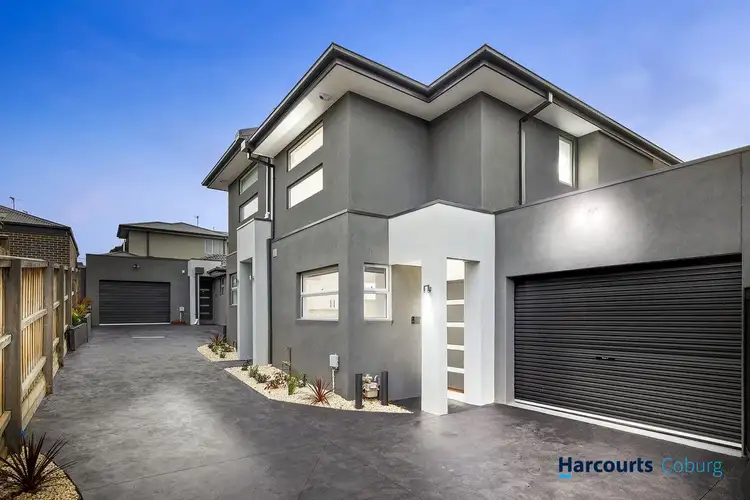2/15 Drina Street, Strathmore VIC 3041